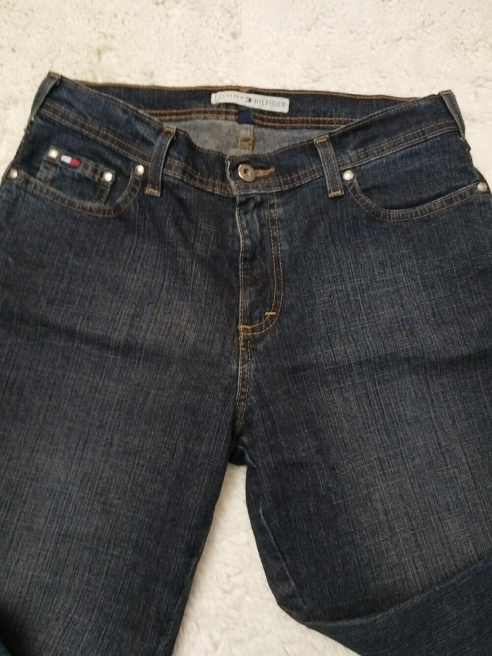 ✨ NWOT Made in Canada ✨ Tommy Hilfiger Dark Wash Bootcut Jeans 6 - Picture 4 of 13